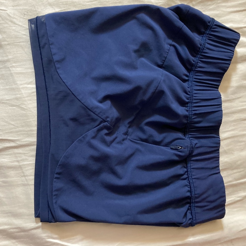 Reversible run shorts
